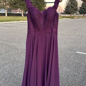 Chic Purple Lace Prom Dress